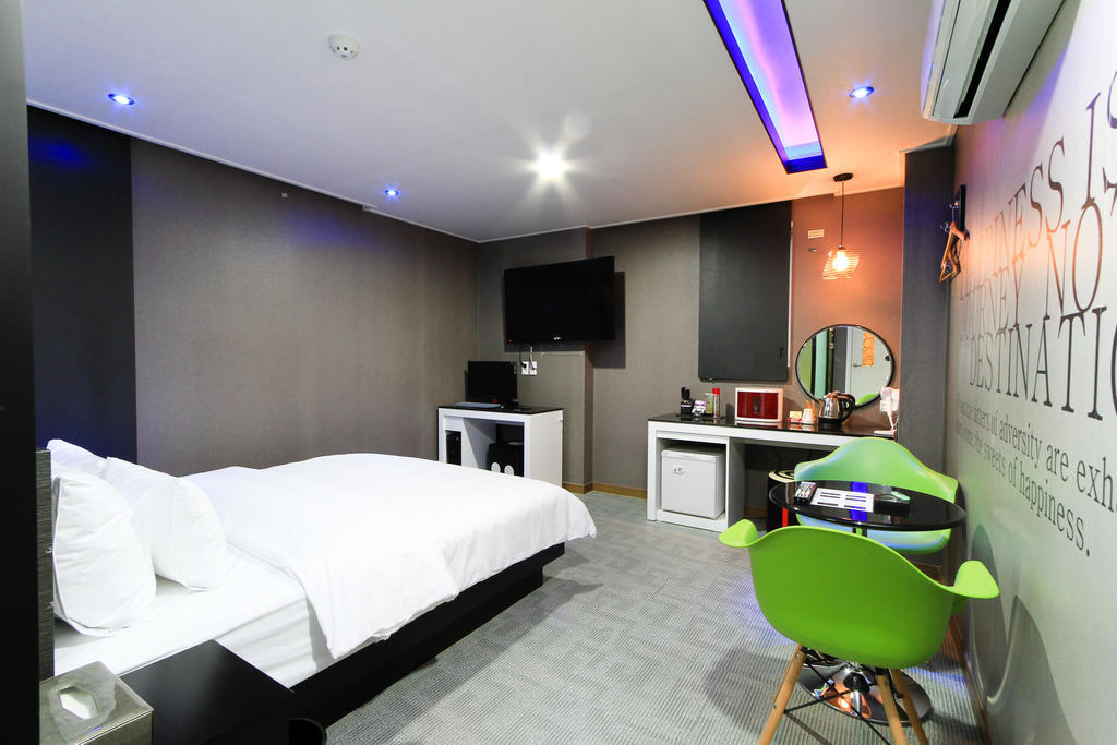 Haeundae Foru Hotel Пусан Стая снимка